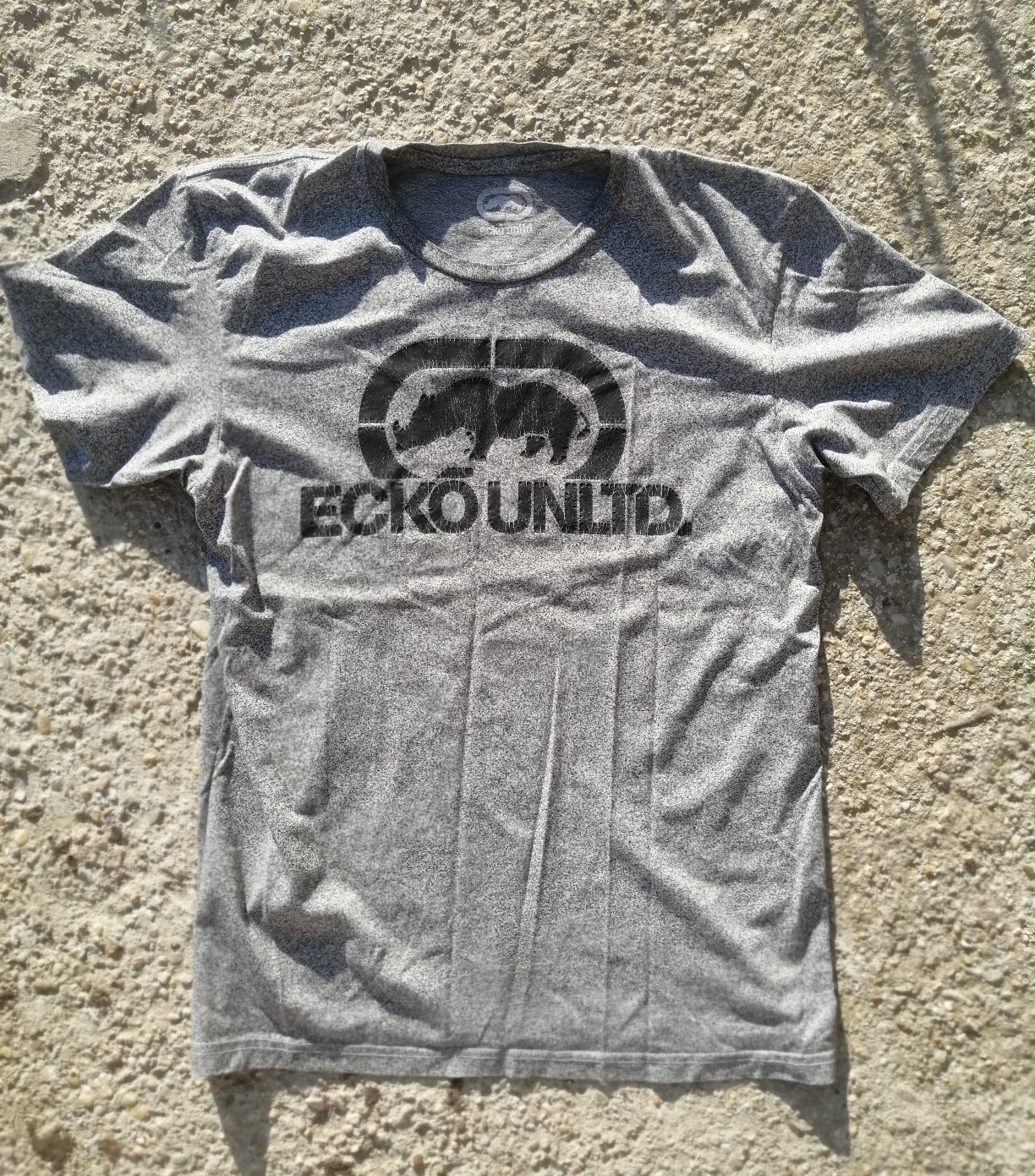 Ecko unltd, carhartt, supreme