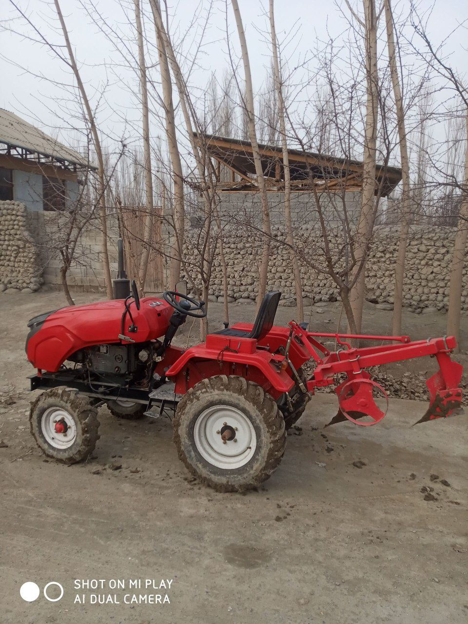 Mini traktor 2024