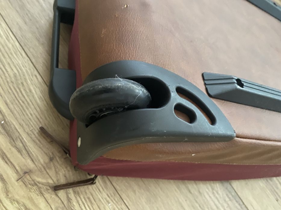 Geanta troler impecabila