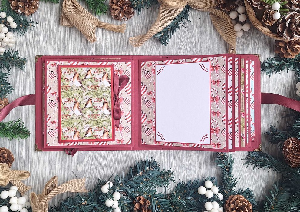 Коледен, скрапбук албум "Коледен венец", ръчна изработка /54.1