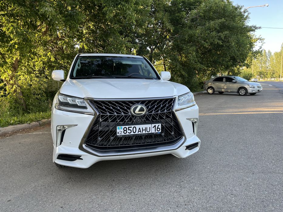 Продам Lexus LX 570