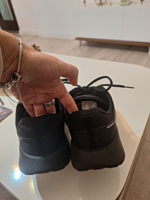 Adidași Decatlon,nr 42/26.5 cm