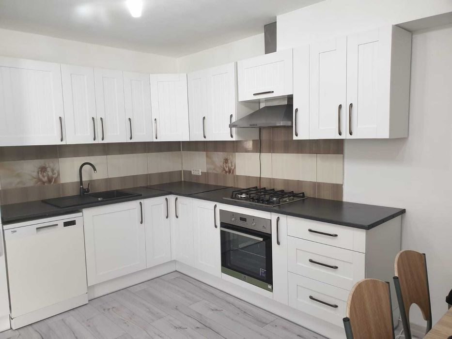 Montator mobilă bucătărie, salon, baie, dormitor! Bucătărie la comandă