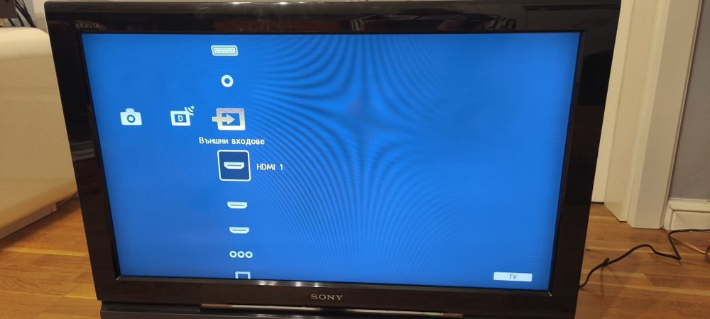 Продавам отличен LCD tv SONY KDL- 32V4500 с оригиналното дистанционно