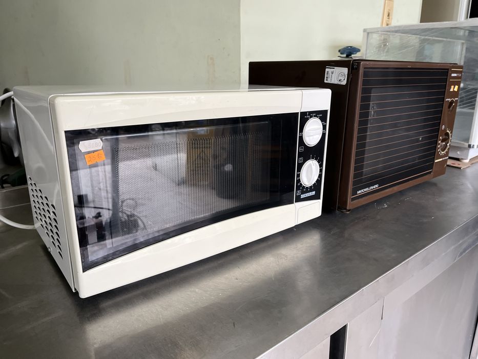 Микровълнова фурна