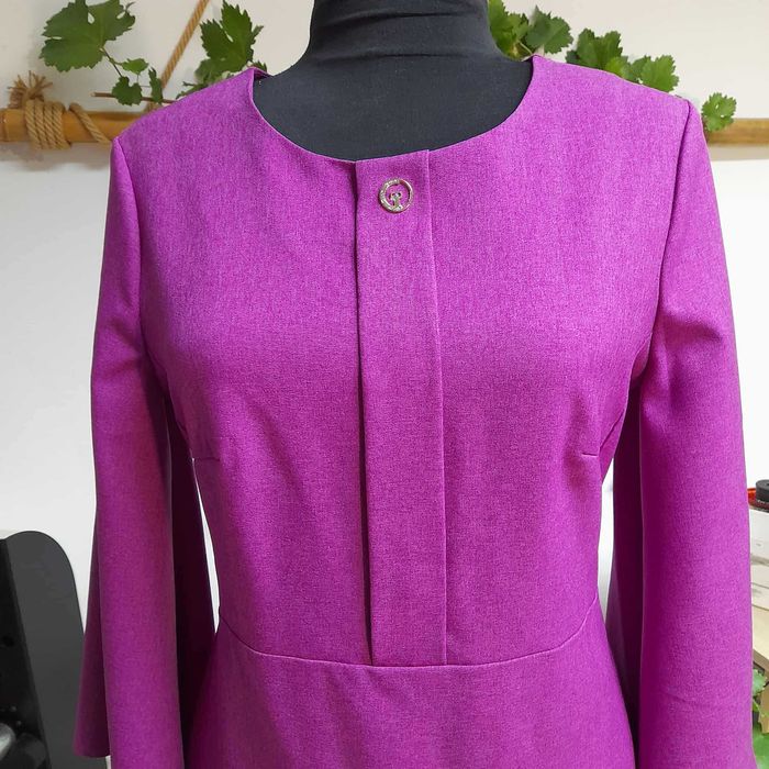 Рокля на Lucy, чисто нова