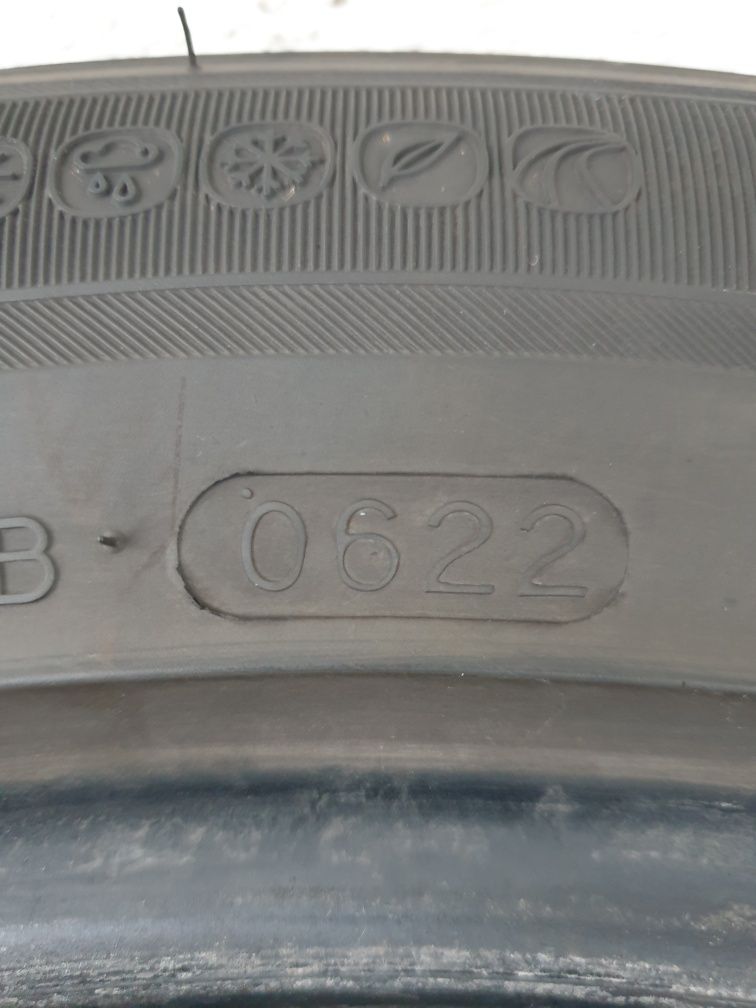 Всесезони гуми 2 броя HANKOOK Kinergy 4S2 215 55 R17 дот 0622