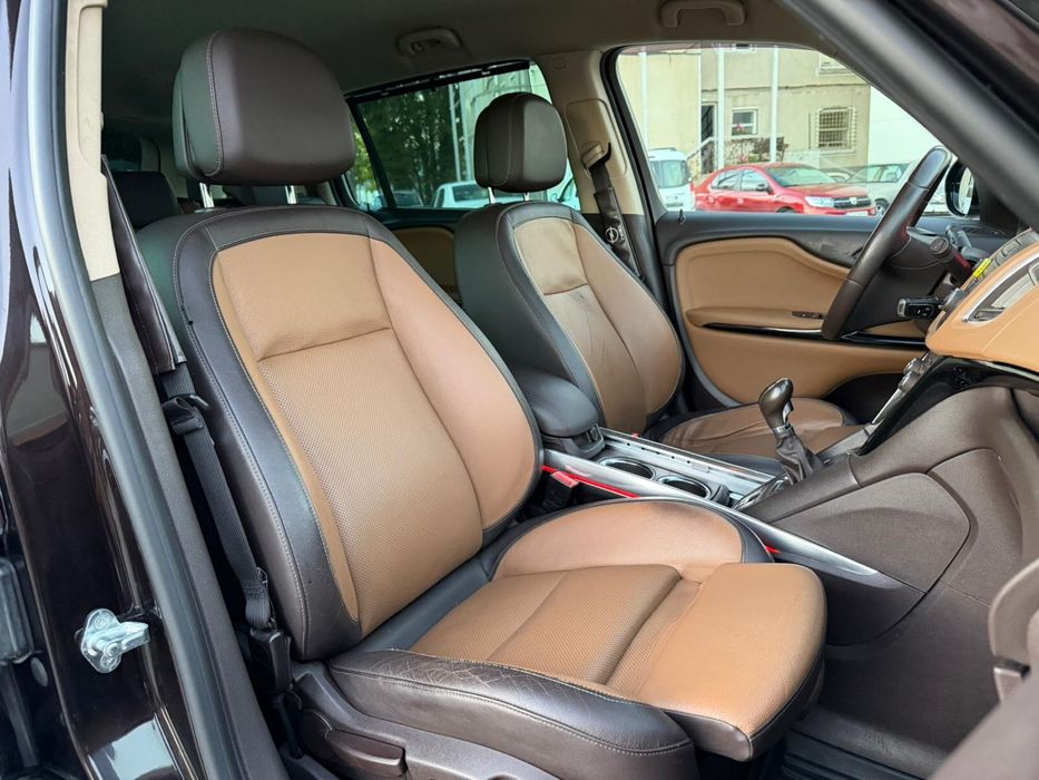 Opel zafira OPC 2.0d 165cp distributie schimbata full stare impecabila