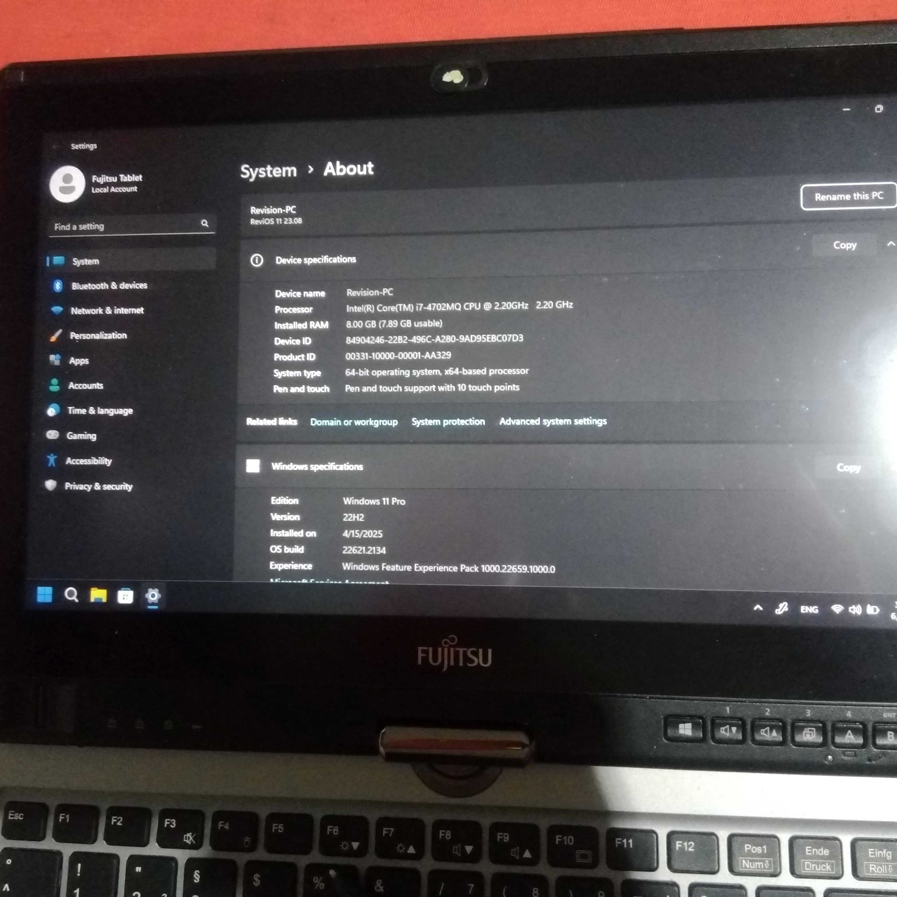 Fujitsu Lifebook T734 Laptop-Tableta