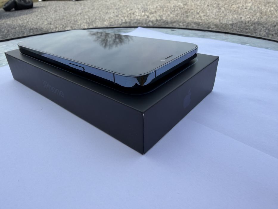 iPhone 12 Pro Max. Като Нов.Оригинален без ремонти и сменявани детайли