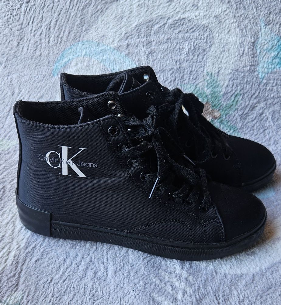 Боти Calvin Klein нови