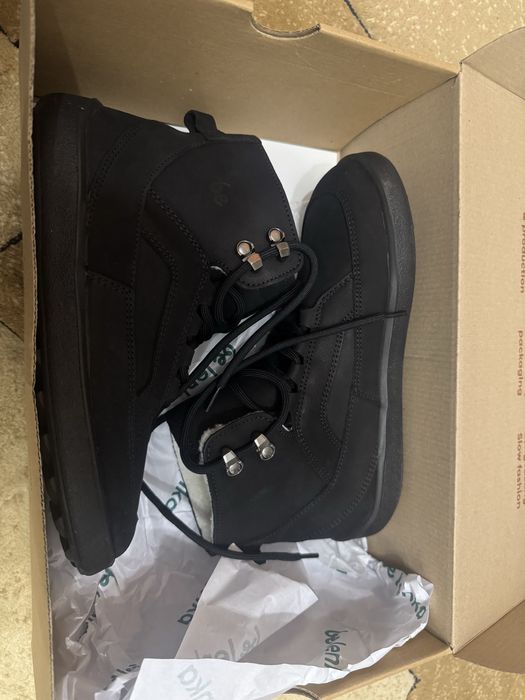 Продам зимнюю босоногую обувь от бренда be lenka