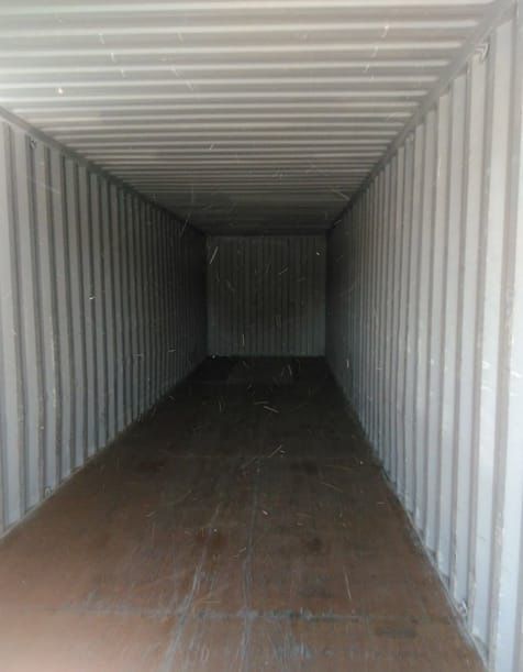 Container maritim depozitare