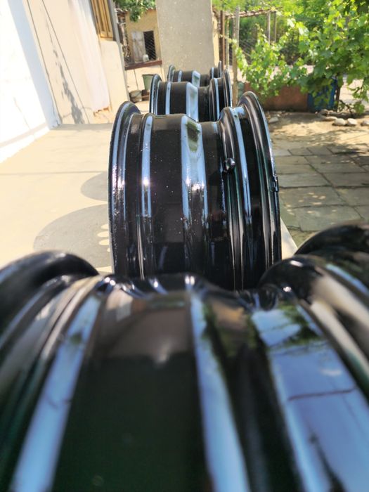 Vând jante tablă-oțel R15 provenite de pe mașina personală