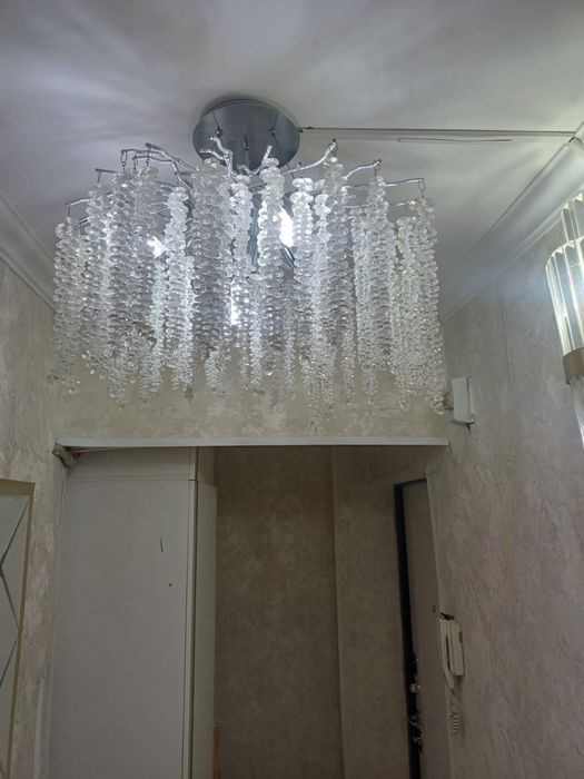 Продается 3 люстры