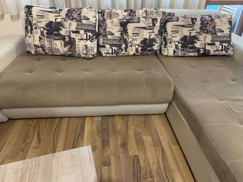 Диван ъглов подарявам