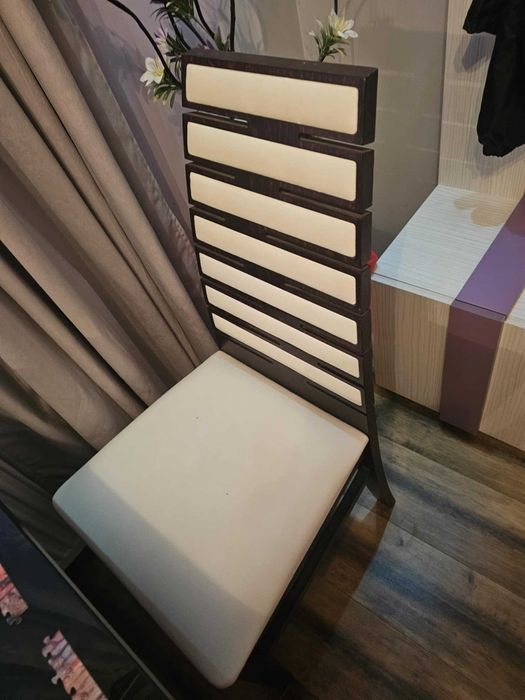 Продавав маса със столове