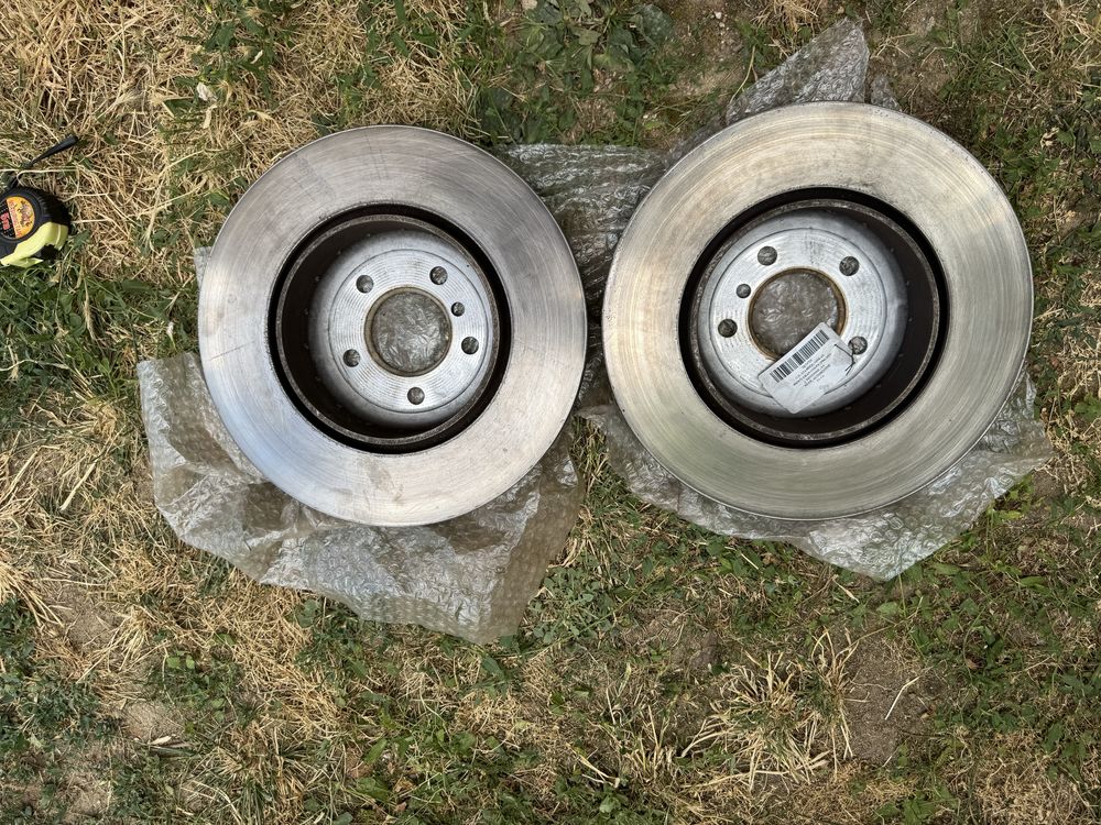 Оригинални задни дискове BMW серии 5,6,7 F10 F07 F06 F12 F01