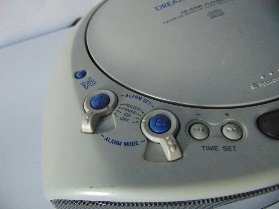 Radio Sony cu ceas și cd