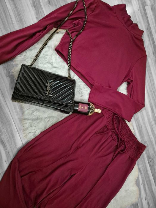 Дамски сет в бордо