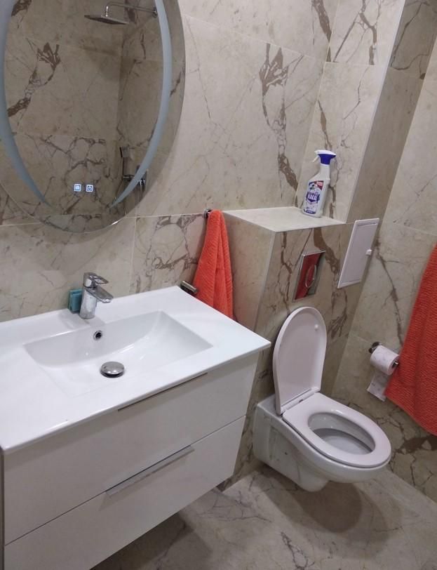 Дава се под наем Двустаен апартамент в София, Център - 70 кв.м за 700 € - Снимка #3