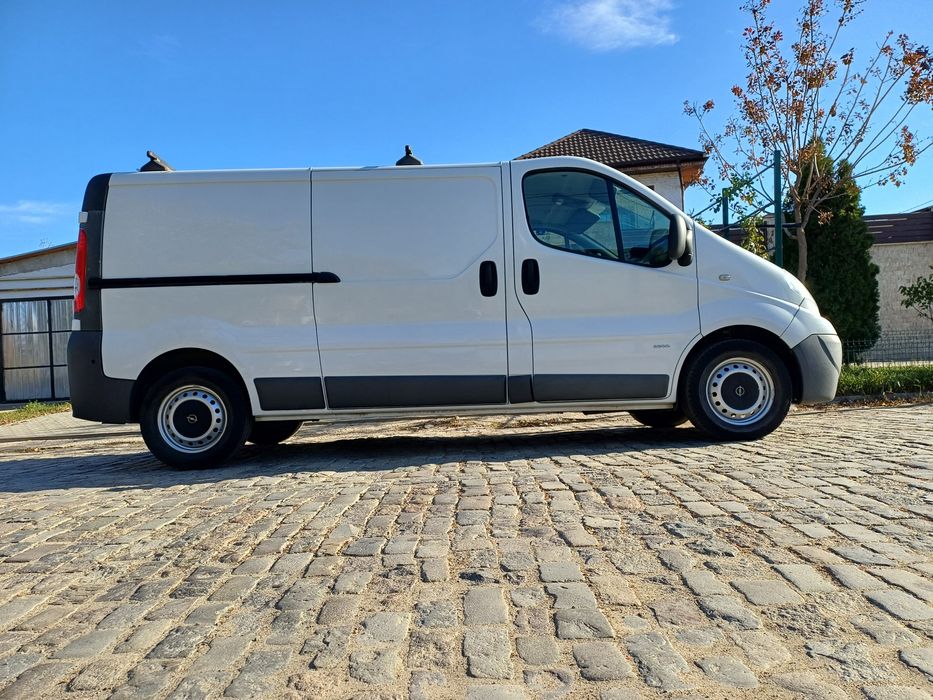 Opel Vivaro LUNG 2014