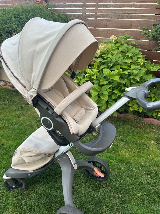 Cărucior Stokke V4 (landou+parte sport+bonus scoica Cybex)