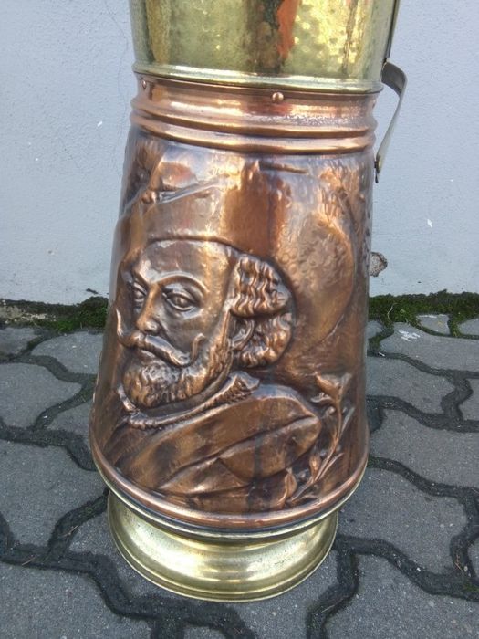 Elegant suport antic pentru bastoane, umbrele din cupru și alama ,pies