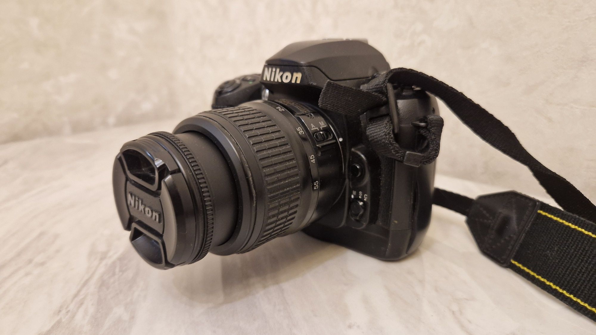 Фотоаппарат Nikon D100