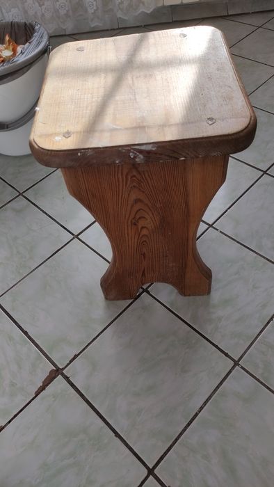 Деревянный стул 4 штуки