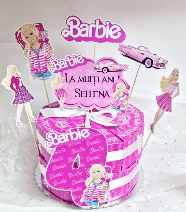 Tort grădiniță/școală din cutii de carton