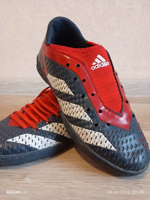 Adidas сороконожки