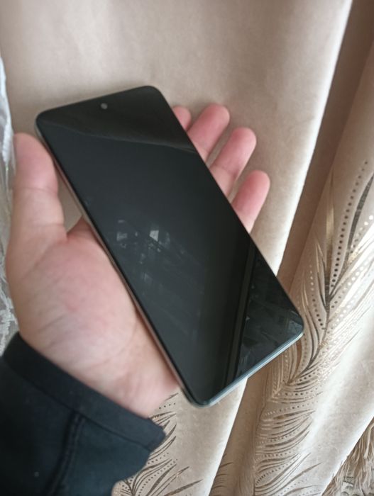 В продаже Redmi Note 11 pro+.