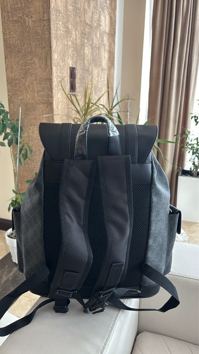 Vand rucsac. GUCCI. In stare noia cu eticheta. F confortabil.