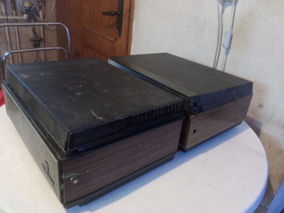 2 magnetofoane GRUNDIG tk-142 si tk 147