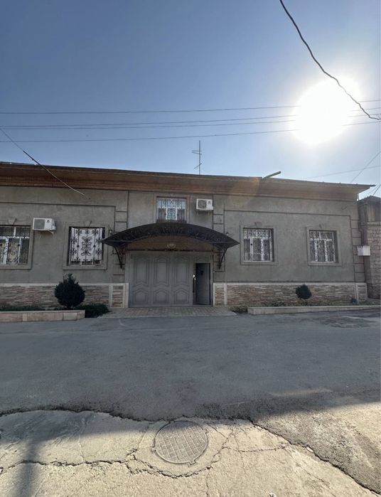 Uy sotiladi uy sotiladi