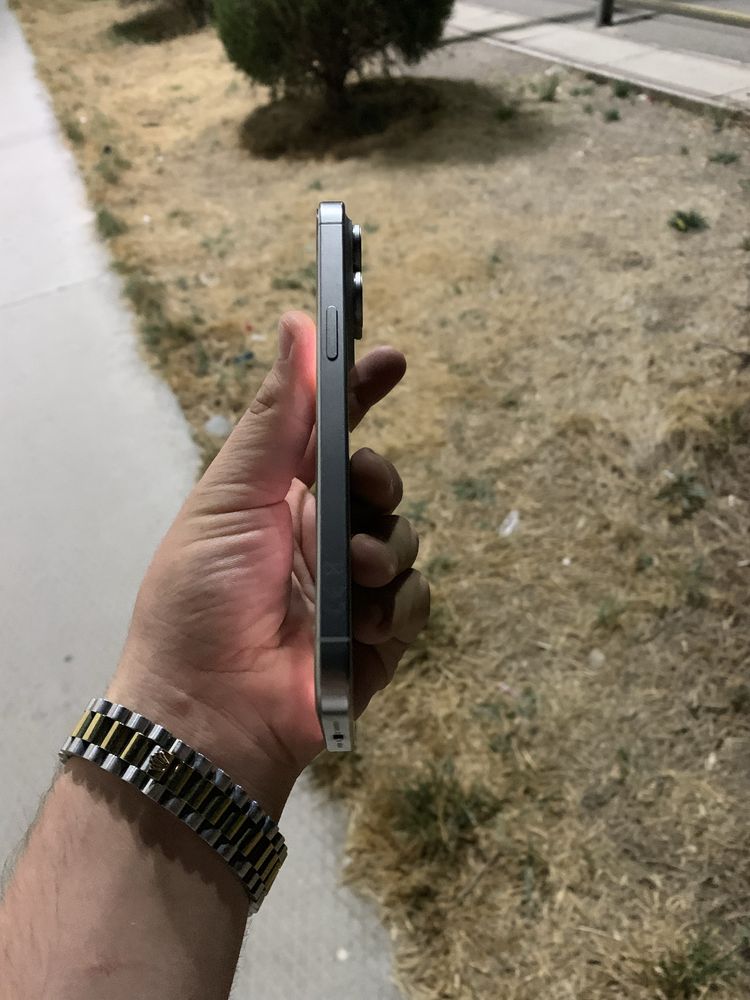 Iphone 15 pro max srochno !!!