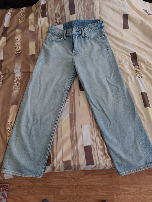 Loose fit дънки H&M