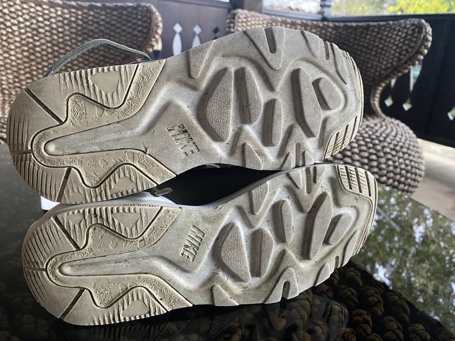 Спортни обувки Маратонки NIKE