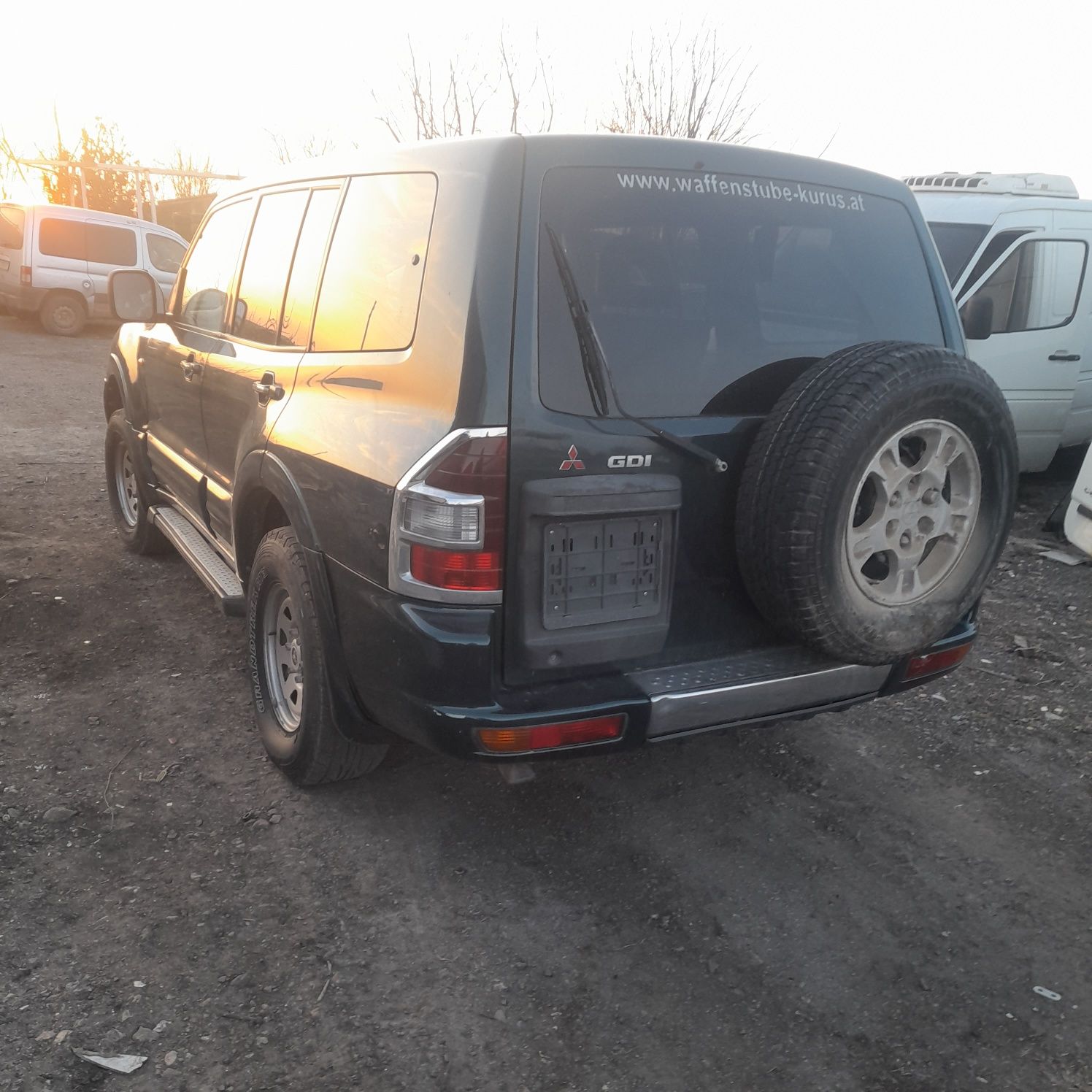 Mitsubishi pajero 3,5 на части