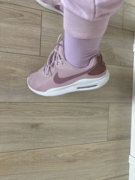 Guess, Nike -маратонки,сникърси