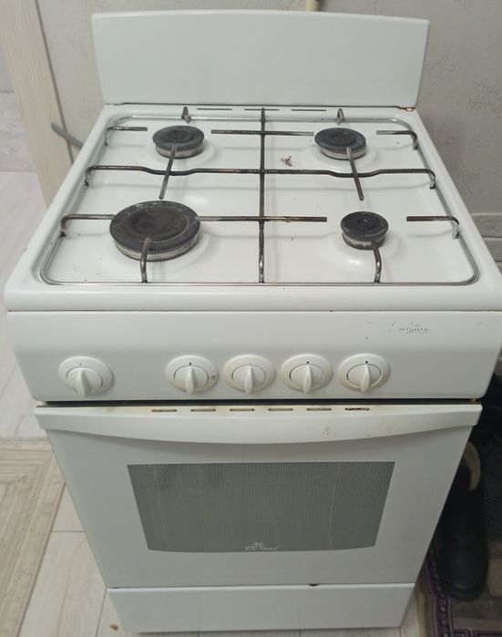 Продам газовую плиту