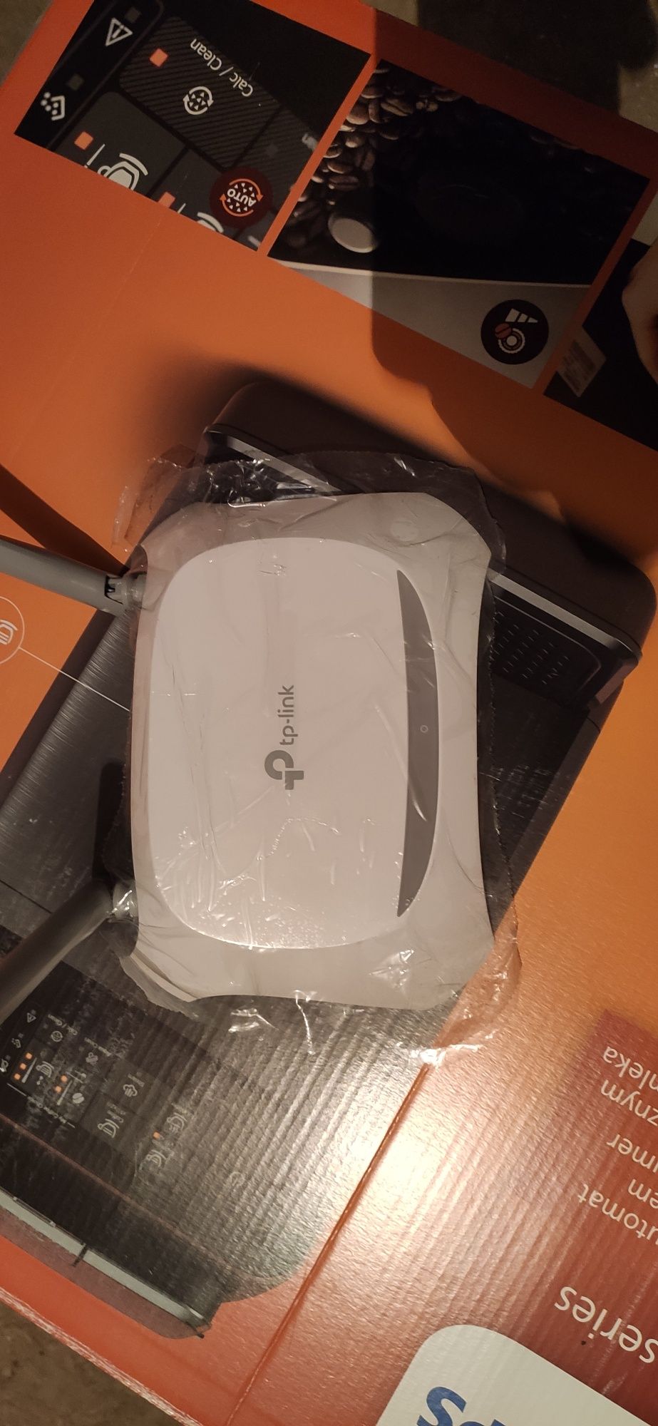 Router 2 bucăți funcționale ,unul nou