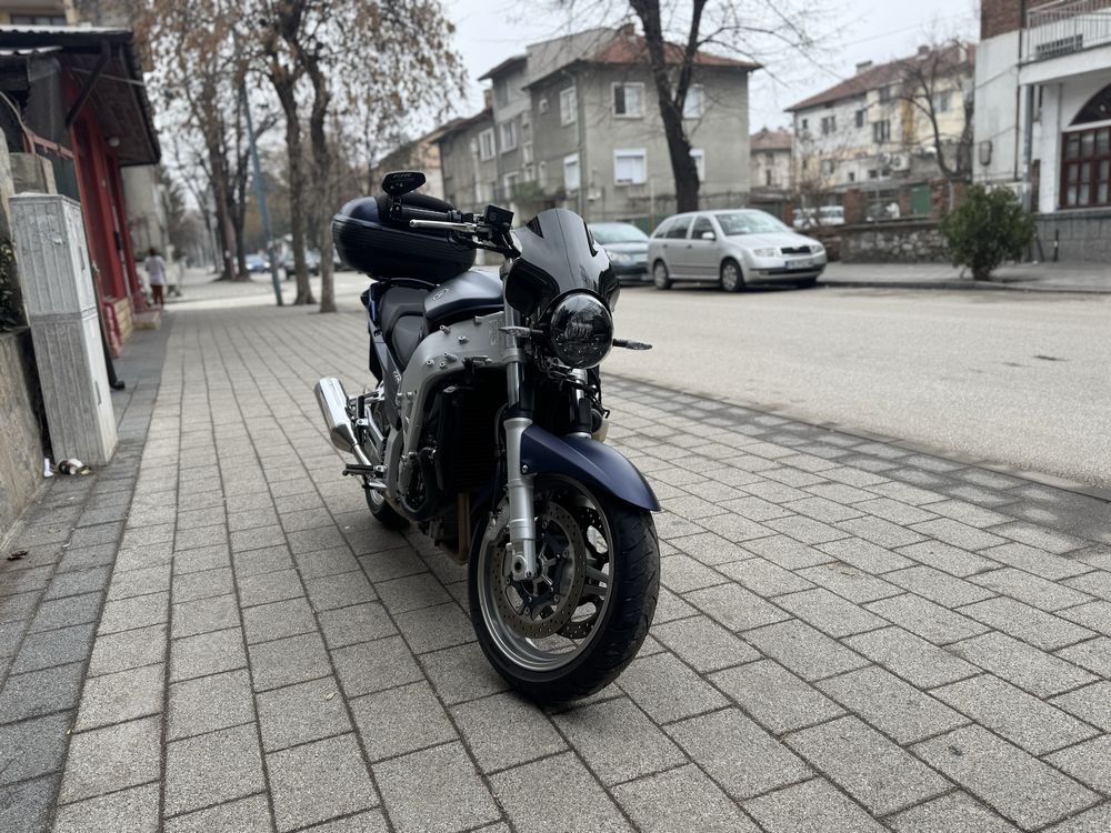 Yamaha FJR 1300 street fighter