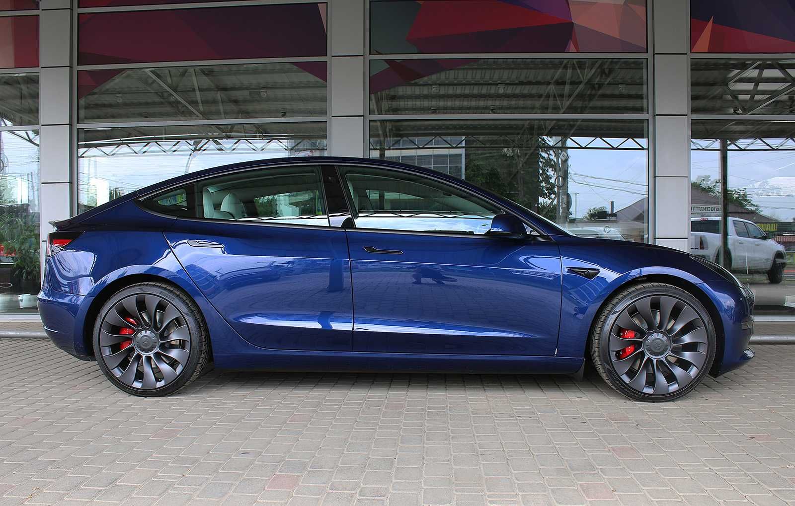 Tesla Model 3 Performance (Американский)