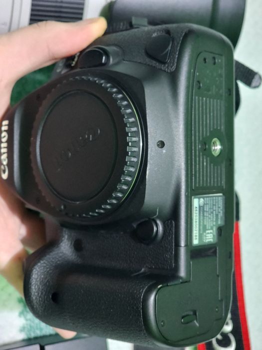 Canon 5D mark IV sotiladi