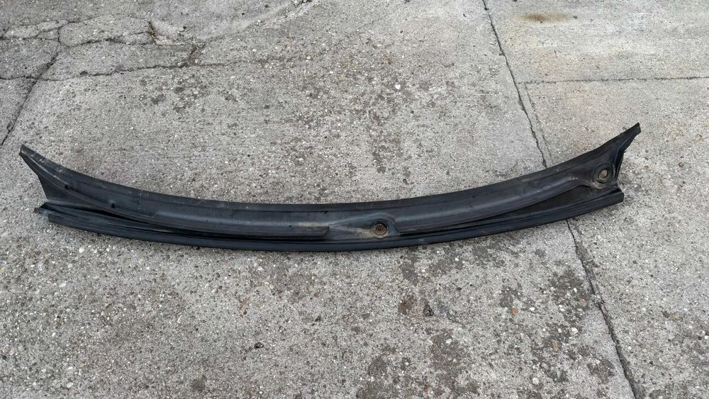 Grila Stergatoare Parbriz BMW E46