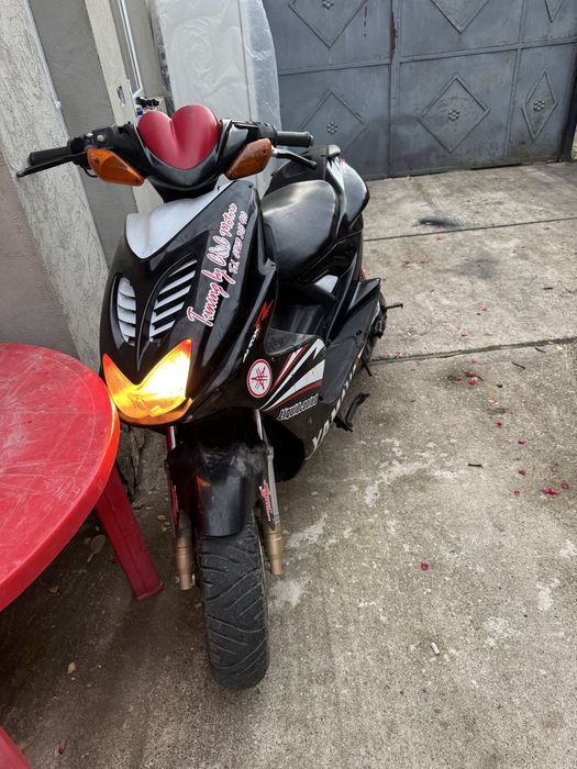 Vand scuter Yamaha Aerox