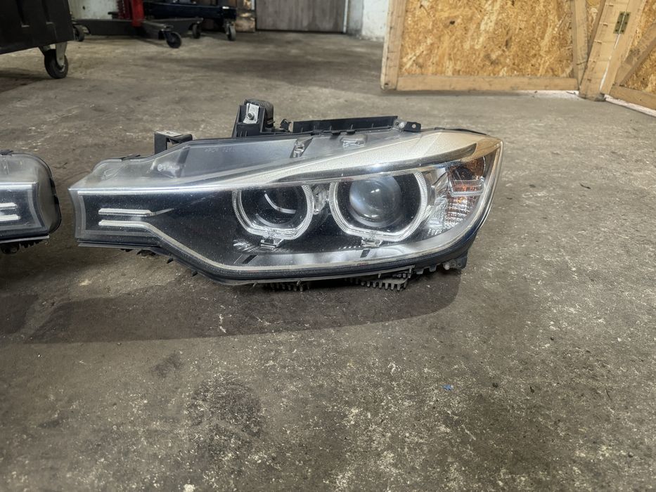 Far stanga bixenon BMW F30 F31