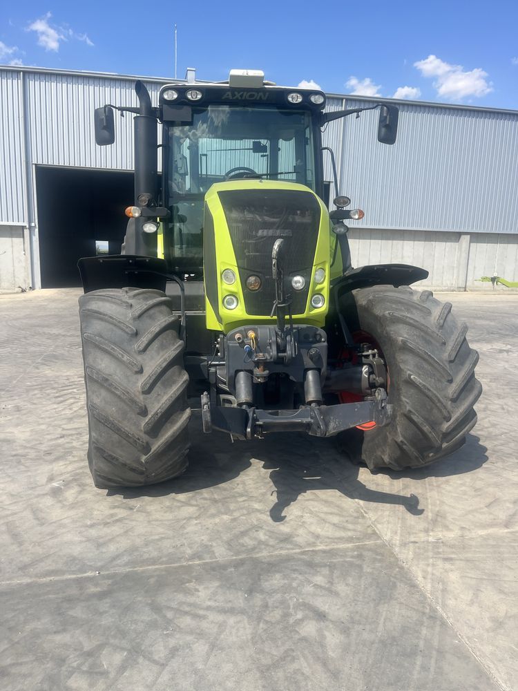 CLAAS AXION 820 година на производство 2012 м. ч. 6400